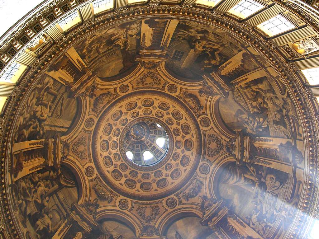 London St. Pauls Cathedral 08 Dome Close Up The St. Paul�s Cathedral great dome contains paintings by Thornhill depicting the life of St. Paul. Mosaics show the four evangelists and Old testament prophets.